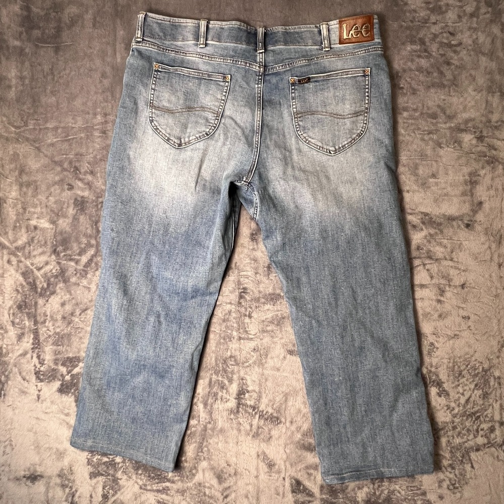 Lee Mens Extreme Motion Light Blue Straight Leg Jeans Regular 40x32(Fits 40x25) - Picture 2 of 7